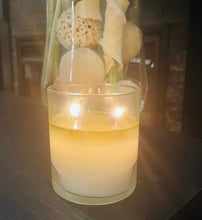 Load image into Gallery viewer, Banana Nut Bread Candle
